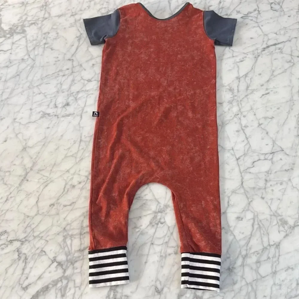 Rags To Raches Short-Sleeve Acid Wash Trinny Romper Sz 3/4
